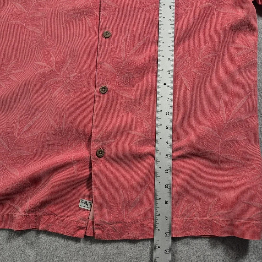 Lot of 2~ Tommy Bahama 100%‎ Silk Short Sleeved Button Up Shirts Men's Large